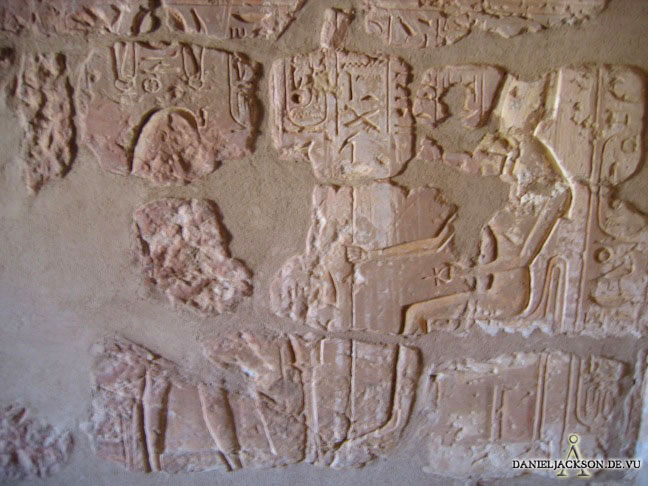 Ramses II vor Nechbet